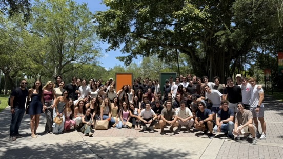 Grupo em campus de Miami
